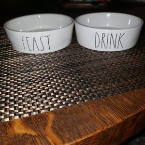 Rae Dunn cat food dish set